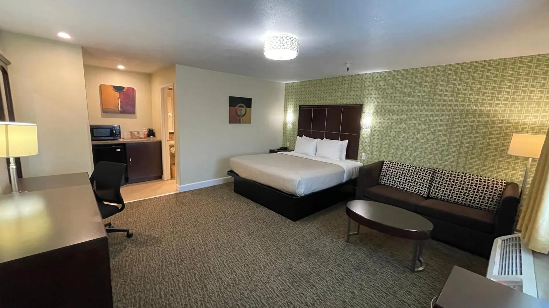 Quality Inn Ontario Airport Convention Center